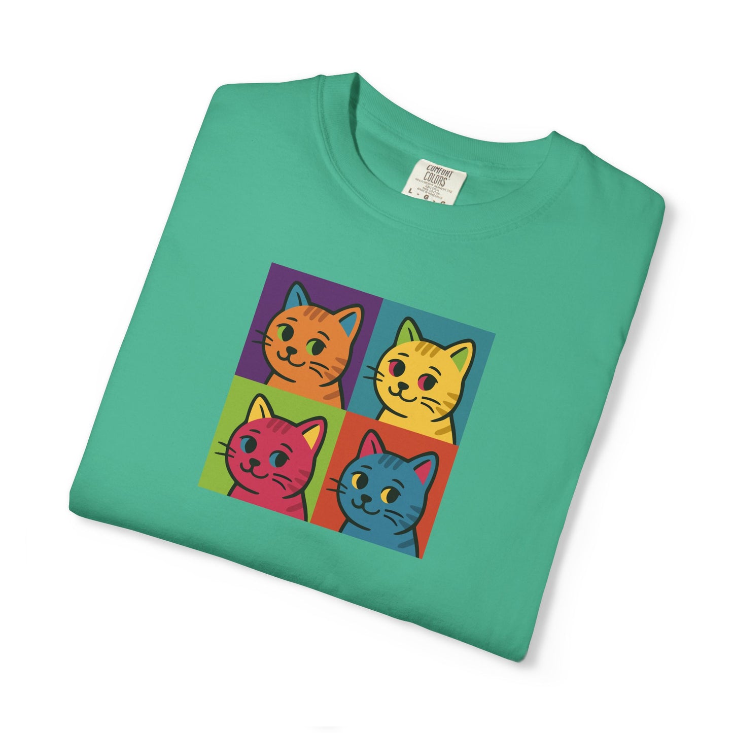 T-Shirt: Pop Art Cats - Colorful Retro Style Kitty Faces Graphic Tee - Funny Unisex Shirt for Cat Lovers and Art Fans