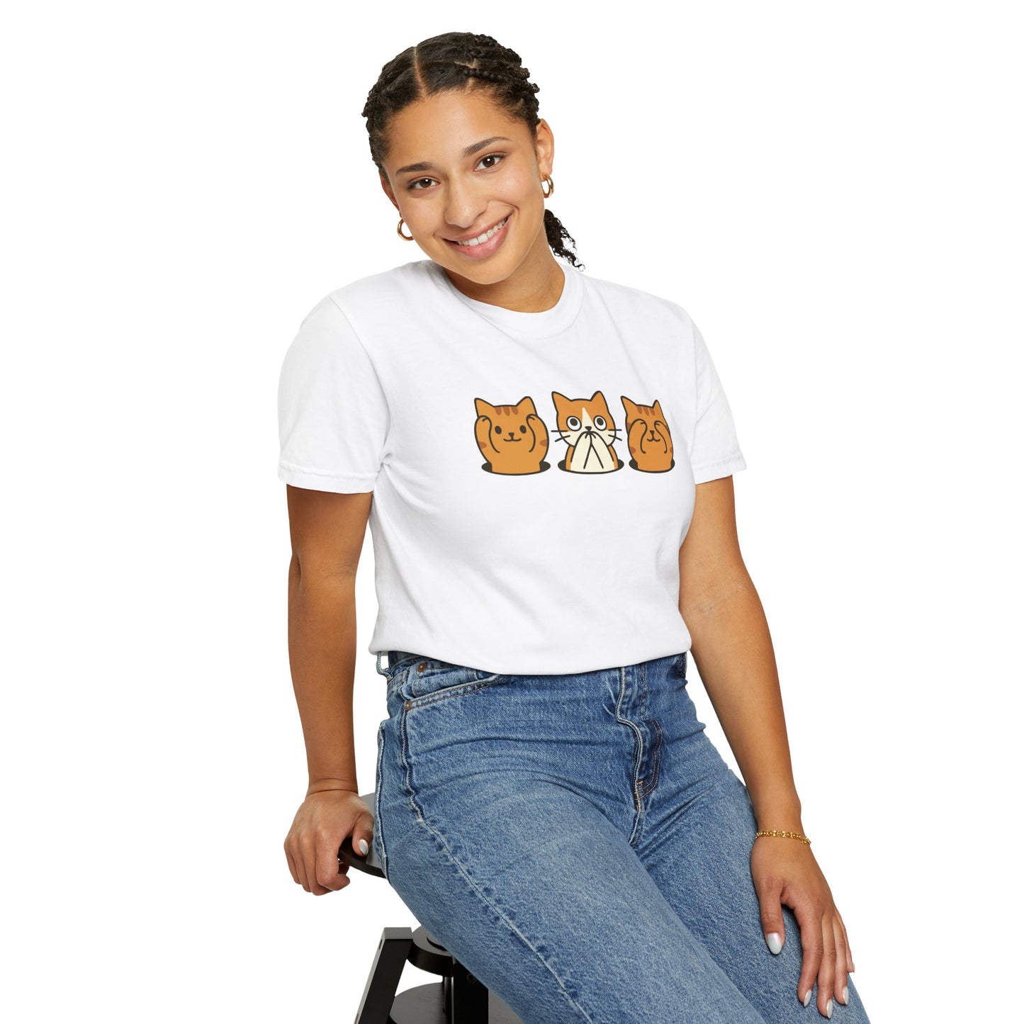 T-Shirt: Three Wise Cats - Funny See No Evil, Hear No Evil, Speak No Evil Kitty Tee - Cute Unisex Shirt for Cat Lovers