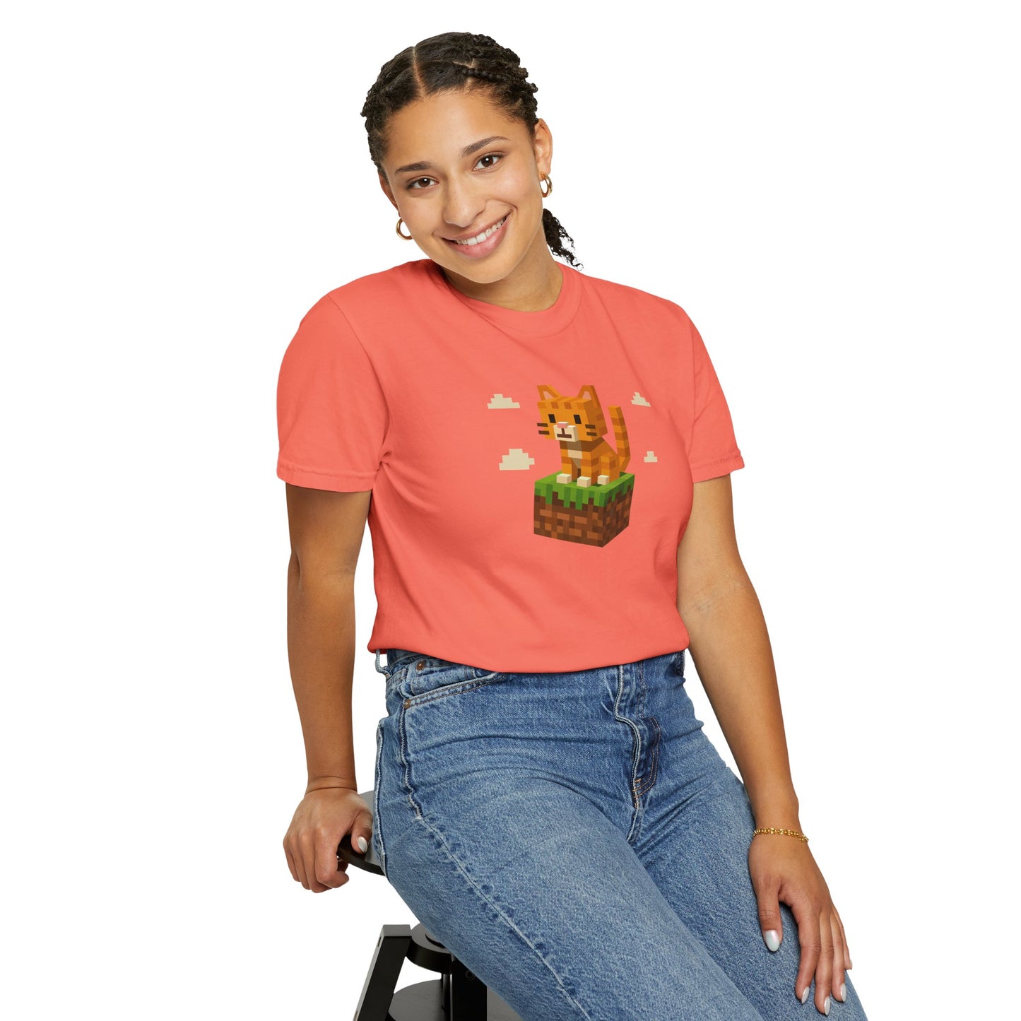 T-Shirt: Pixel Cat - Pixel Style Kitty Graphic Tee - Funny Unisex Shirt for Gamers and Cat Lovers with Retro Vibes