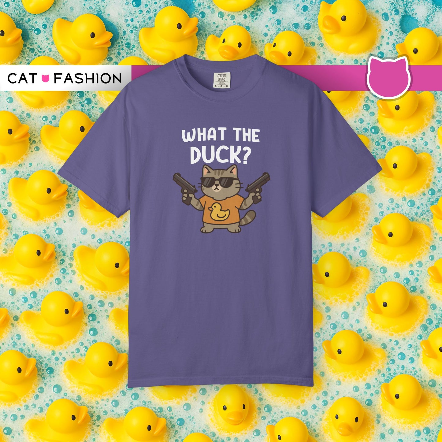 T-Shirt: What The Duck? - Funny Armed Cat Meme Graphic Tee - Humorous Unisex Shirt for Cat Lovers & Internet Humor Fans