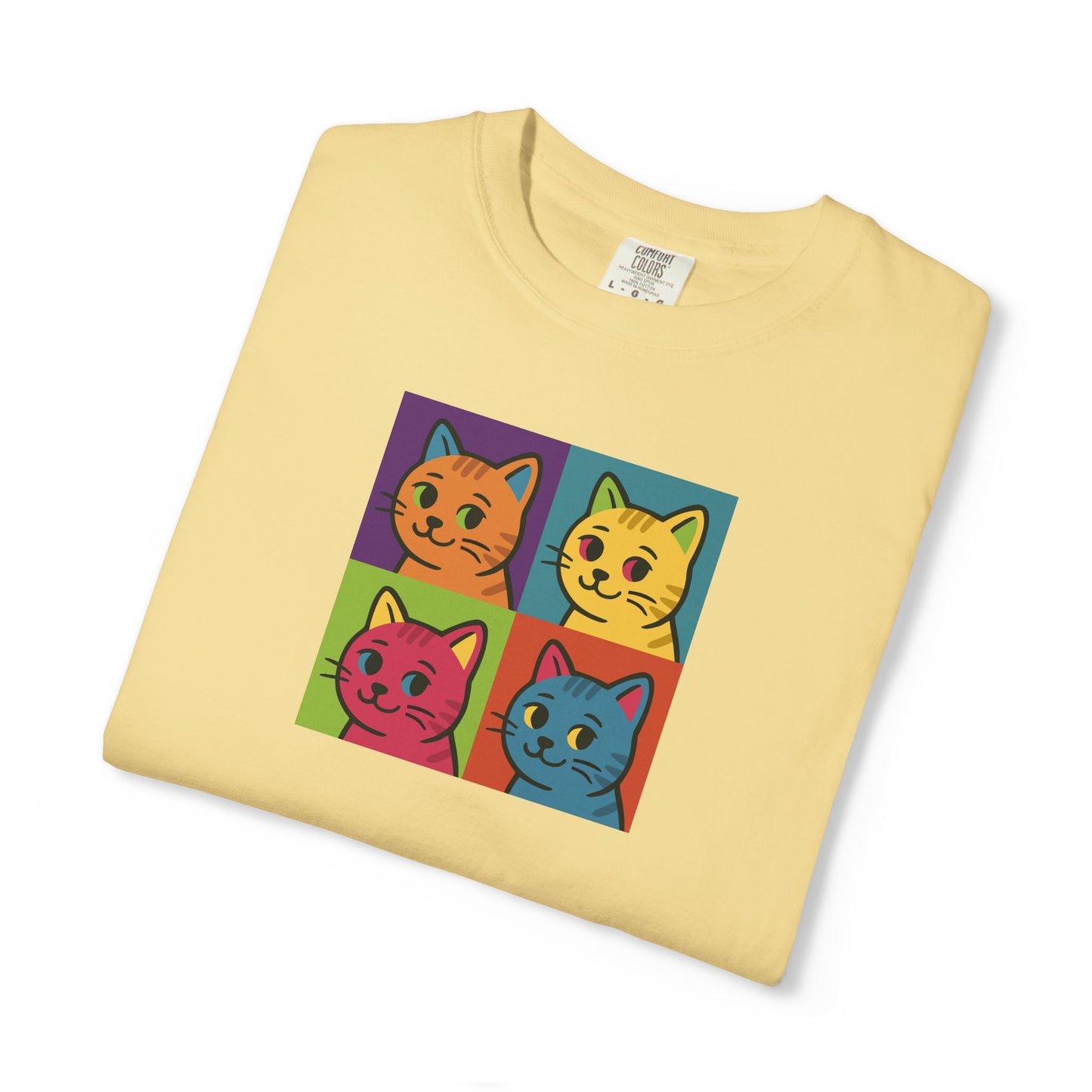 T-Shirt: Pop Art Cats - Colorful Retro Style Kitty Faces Graphic Tee - Funny Unisex Shirt for Cat Lovers and Art Fans
