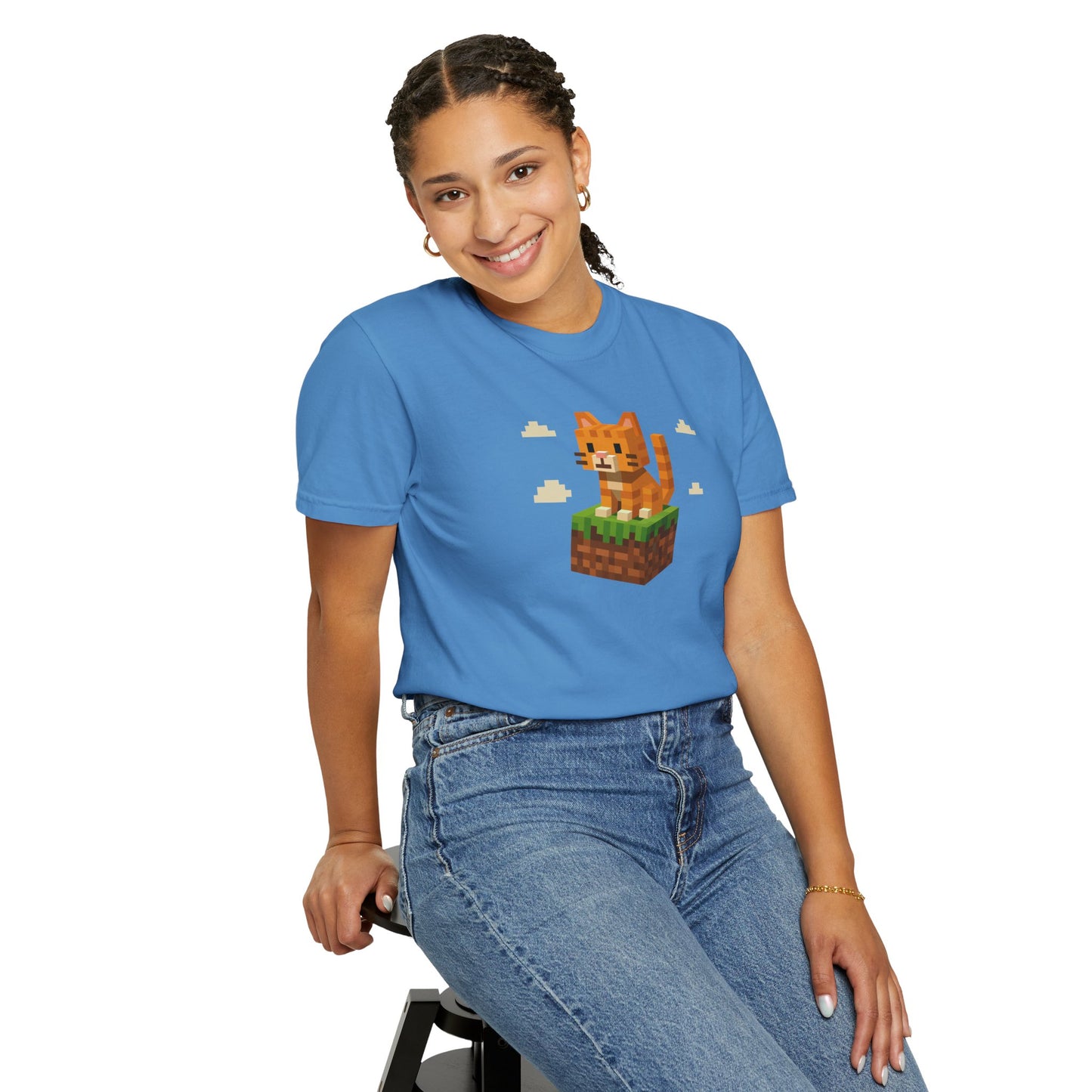 T-Shirt: Pixel Cat - Pixel Style Kitty Graphic Tee - Funny Unisex Shirt for Gamers and Cat Lovers with Retro Vibes