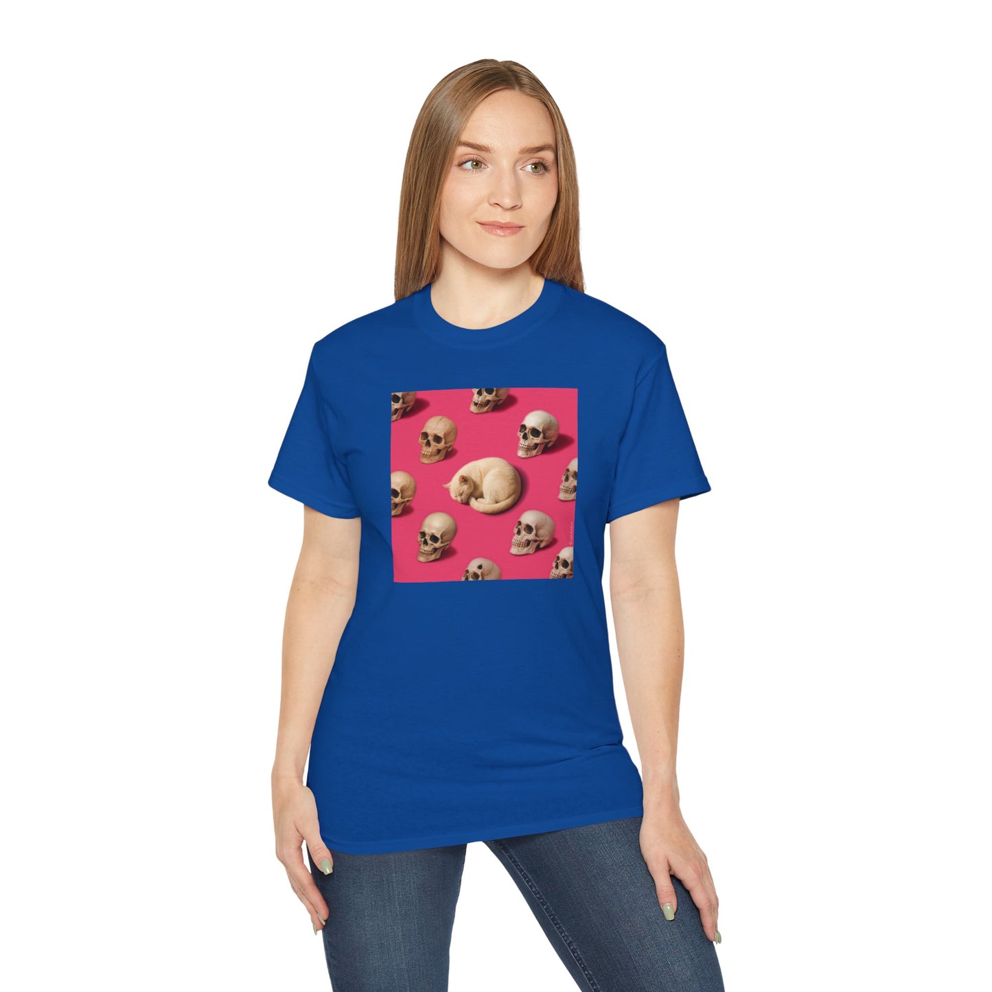 T-Shirt: The Cat and His Former Owners – Dark Humor Cat Graphic Tee – Funny Spooky Skull Unisex Shirt for Gothic Vibes