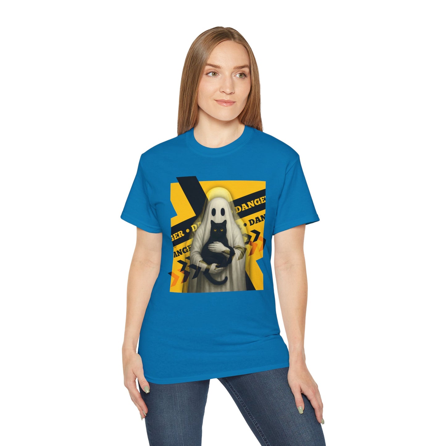 T-Shirt: Danger Cat and Ghost – Spooky Halloween Graphic Tee – Funny Unisex Shirt for Horror Fans