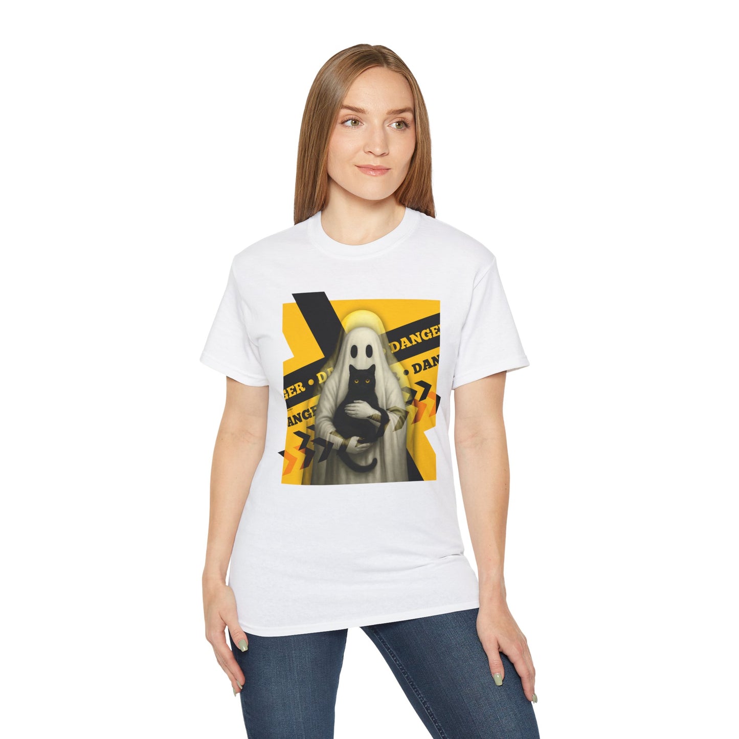 T-Shirt: Danger Cat and Ghost – Spooky Halloween Graphic Tee – Funny Unisex Shirt for Horror Fans