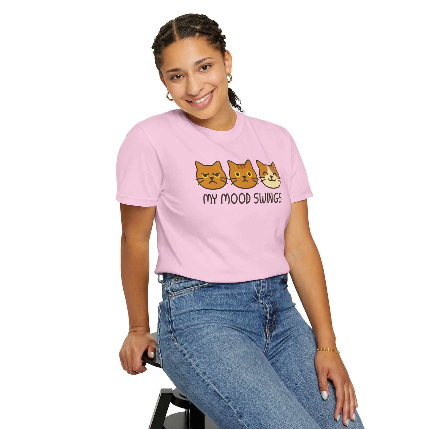 T-Shirt: My Mood Swings - Funny Cat Faces Graphic Tee - Cute Emotional Expression Shirt for Cat Lovers & Everyday Feels