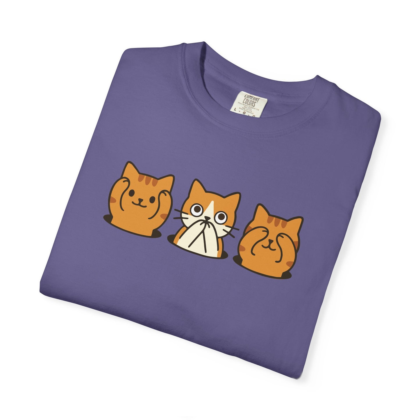 T-Shirt: Three Wise Cats - Funny See No Evil, Hear No Evil, Speak No Evil Kitty Tee - Cute Unisex Shirt for Cat Lovers