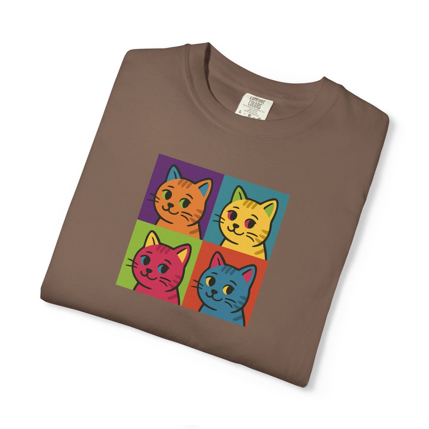 T-Shirt: Pop Art Cats - Colorful Retro Style Kitty Faces Graphic Tee - Funny Unisex Shirt for Cat Lovers and Art Fans