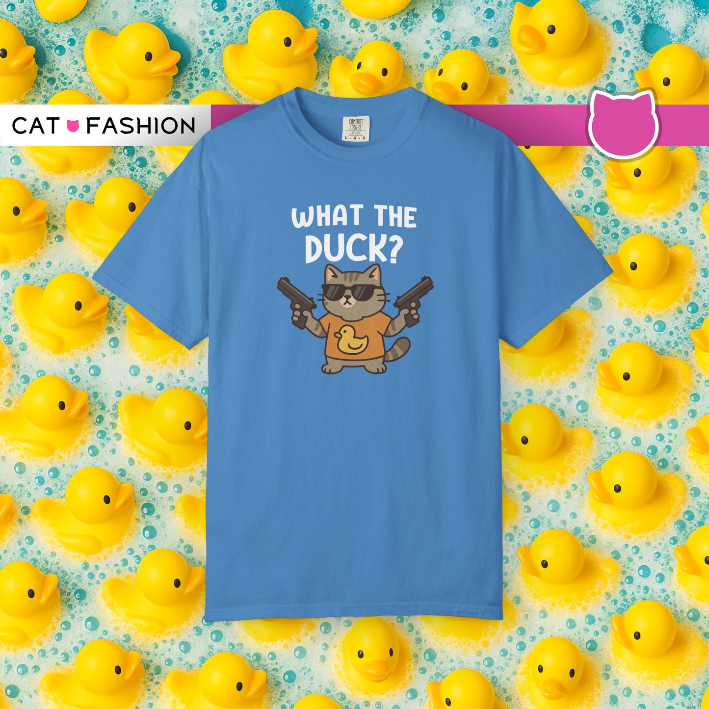 T-Shirt: What The Duck? - Funny Armed Cat Meme Graphic Tee - Humorous Unisex Shirt for Cat Lovers & Internet Humor Fans