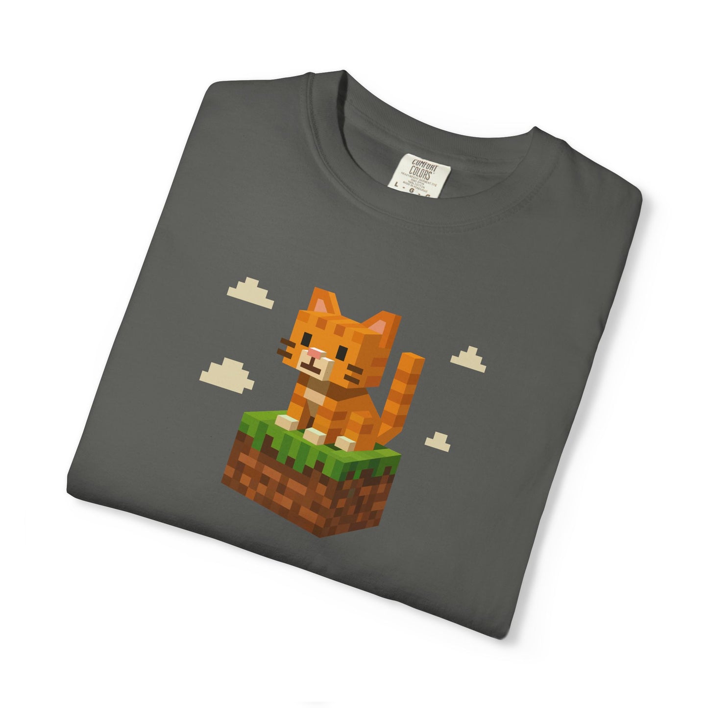 T-Shirt: Pixel Cat - Pixel Style Kitty Graphic Tee - Funny Unisex Shirt for Gamers and Cat Lovers with Retro Vibes
