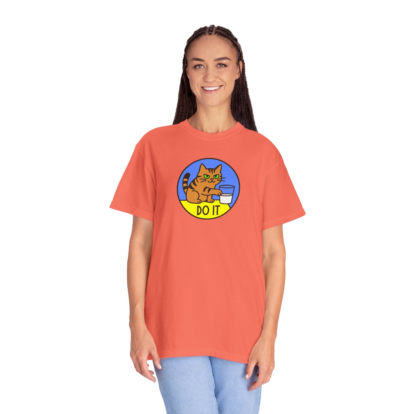 T-Shirt: Do It - Funny Cat Meme Graphic Tee with Kitty and Glass - Mischievous Unisex Shirt for Chaos-Loving Cat People