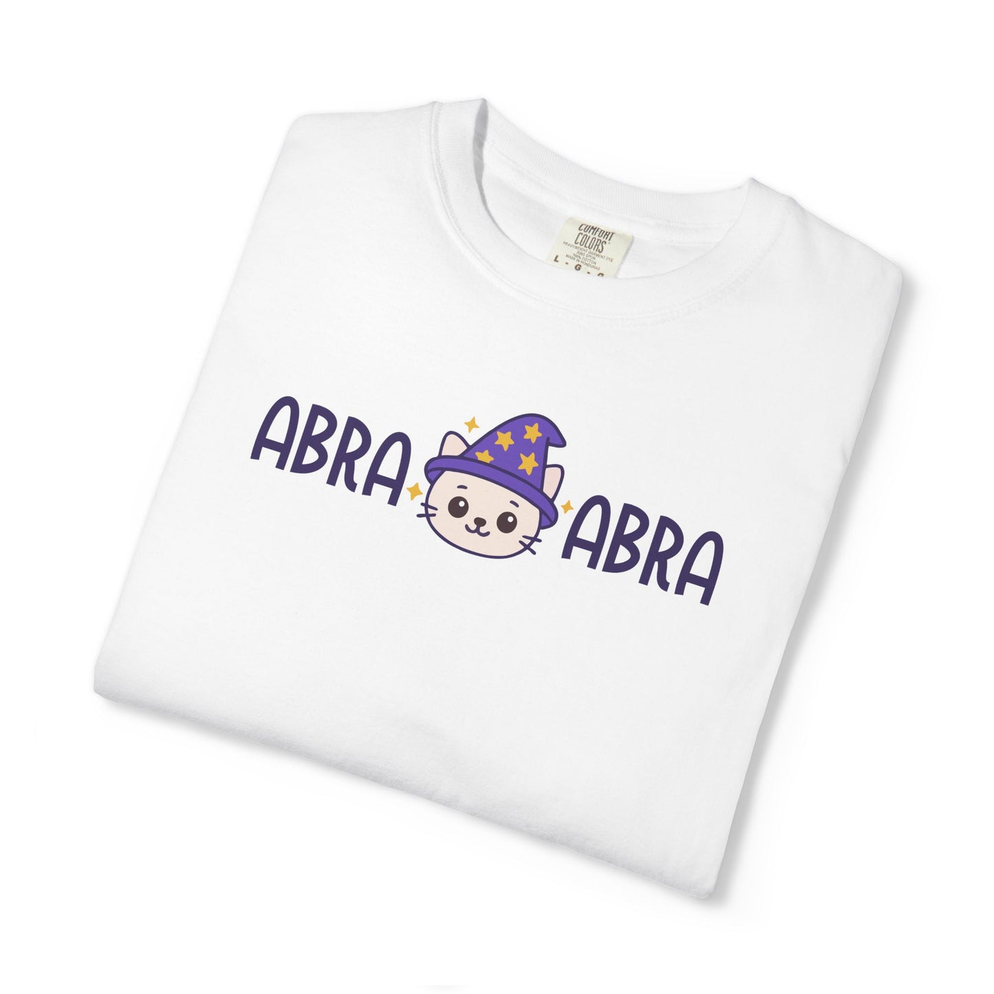 T-Shirt: AbraCatAbra - Funny Wizard Cat Graphic Tee - Magical Unisex Shirt for Cat Lovers, Gamers, Witches & Whimsical Souls