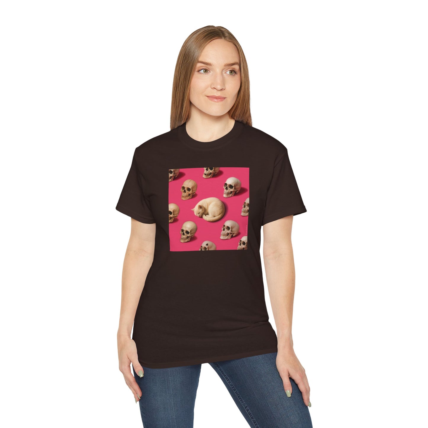T-Shirt: The Cat and His Former Owners – Dark Humor Cat Graphic Tee – Funny Spooky Skull Unisex Shirt for Gothic Vibes