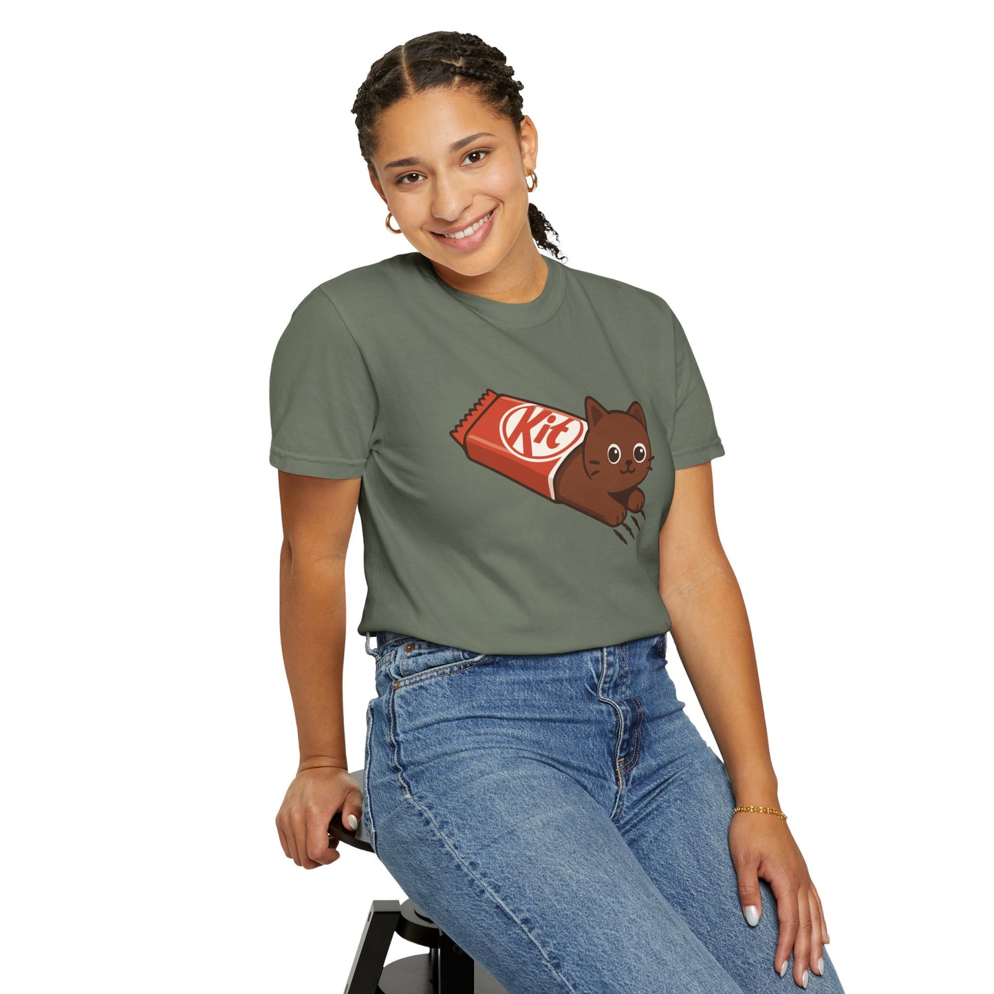 T-Shirt: KitCat Chocolate – Funny Kitten & Candy Bar Graphic Tee – Cute Cat Meme Shirt
