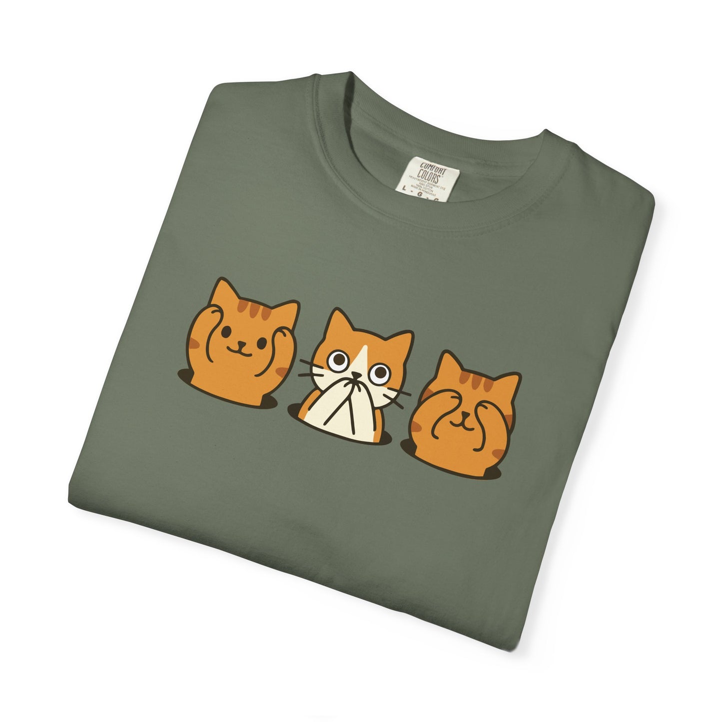 T-Shirt: Three Wise Cats - Funny See No Evil, Hear No Evil, Speak No Evil Kitty Tee - Cute Unisex Shirt for Cat Lovers