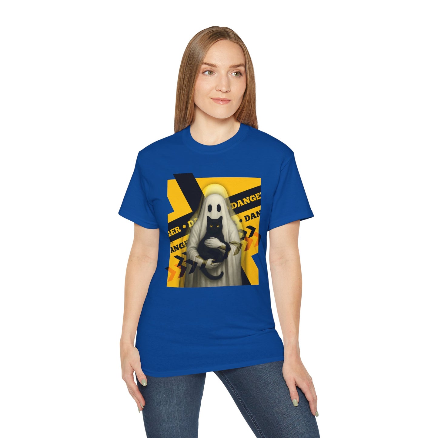 T-Shirt: Danger Cat and Ghost – Spooky Halloween Graphic Tee – Funny Unisex Shirt for Horror Fans