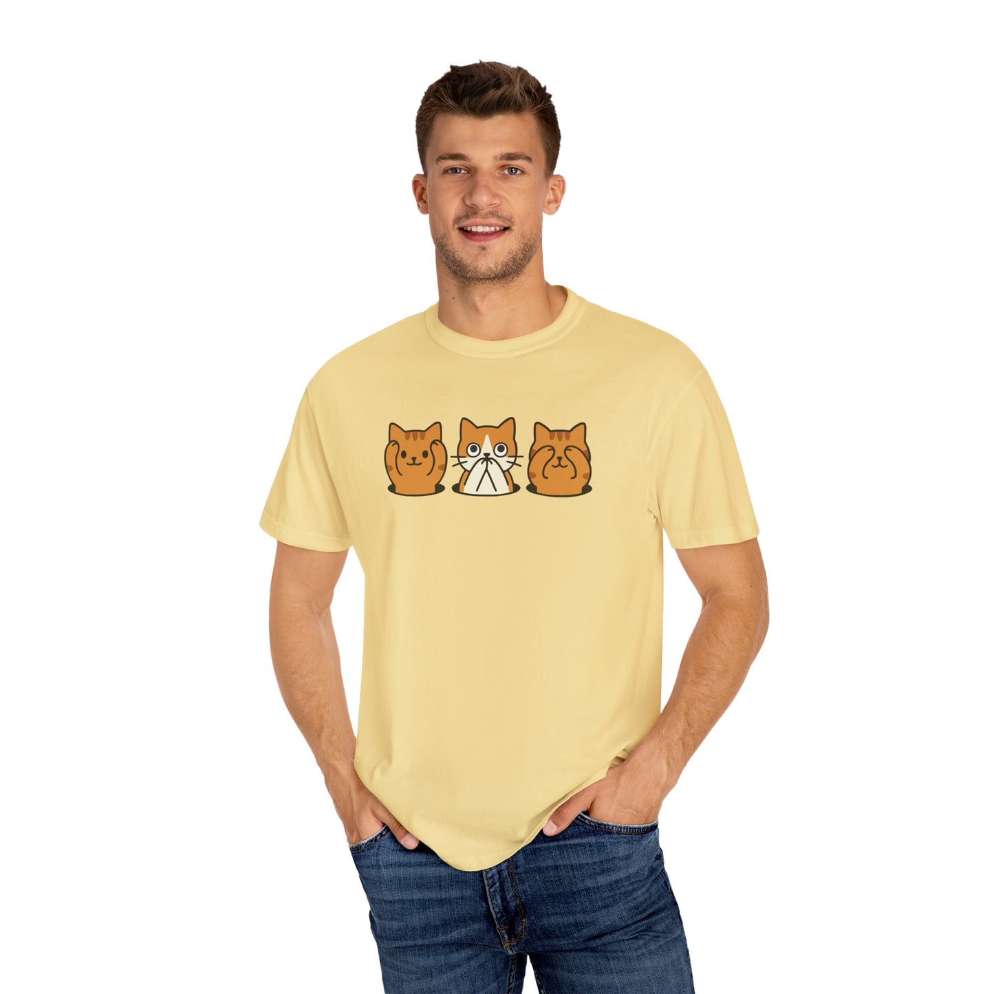 T-Shirt: Three Wise Cats - Funny See No Evil, Hear No Evil, Speak No Evil Kitty Tee - Cute Unisex Shirt for Cat Lovers