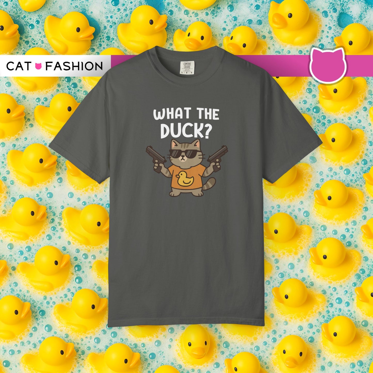T-Shirt: What The Duck? - Funny Armed Cat Meme Graphic Tee - Humorous Unisex Shirt for Cat Lovers & Internet Humor Fans