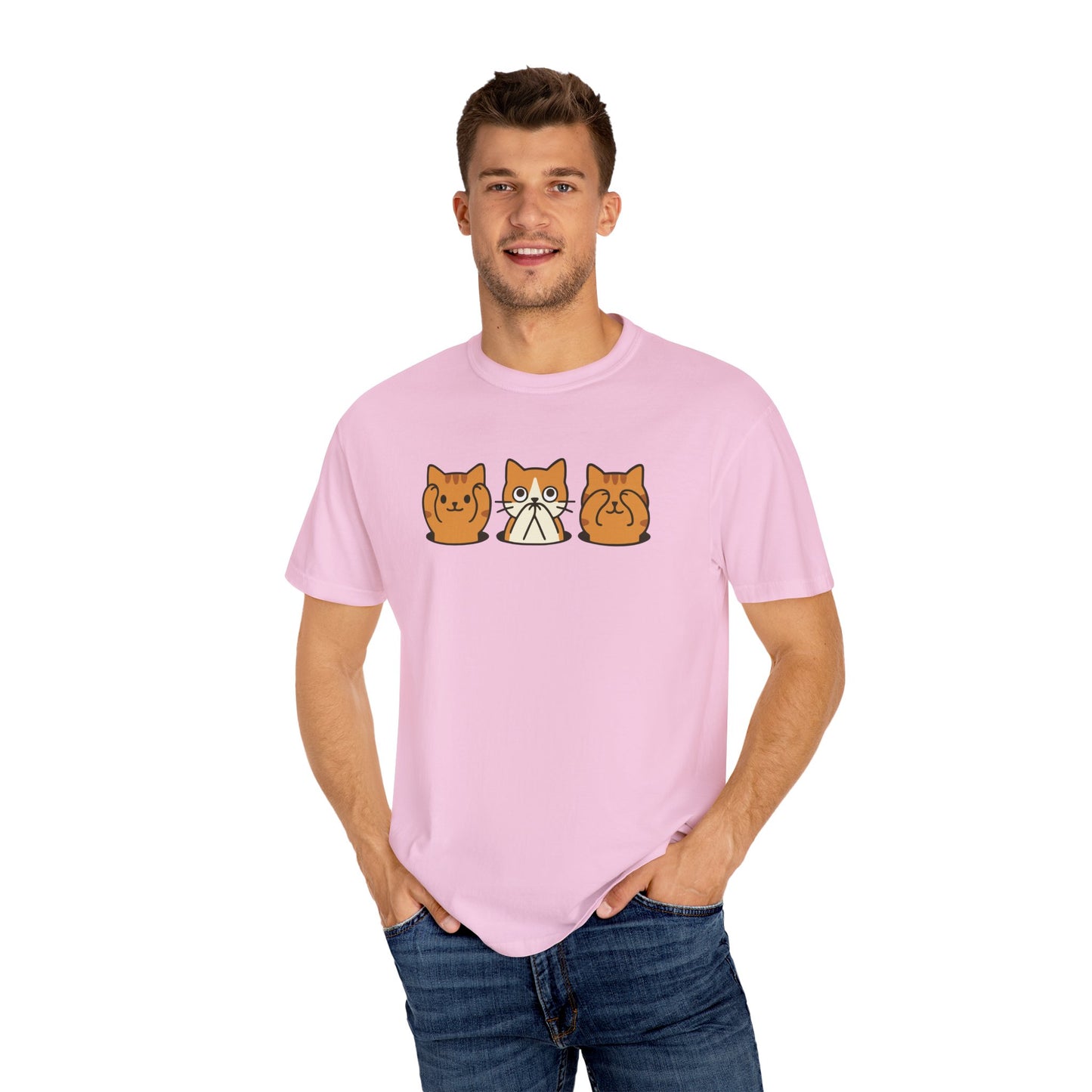 T-Shirt: Three Wise Cats - Funny See No Evil, Hear No Evil, Speak No Evil Kitty Tee - Cute Unisex Shirt for Cat Lovers