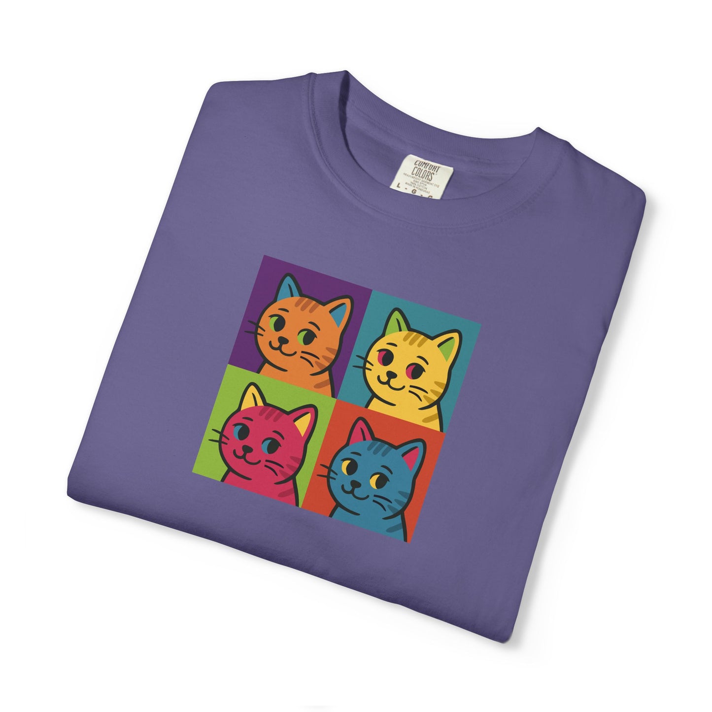 T-Shirt: Pop Art Cats - Colorful Retro Style Kitty Faces Graphic Tee - Funny Unisex Shirt for Cat Lovers and Art Fans