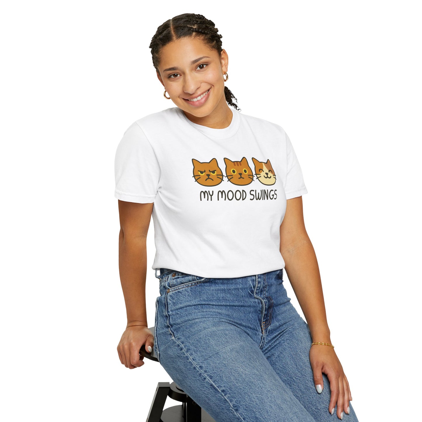 T-Shirt: My Mood Swings - Funny Cat Faces Graphic Tee - Cute Emotional Expression Shirt for Cat Lovers & Everyday Feels