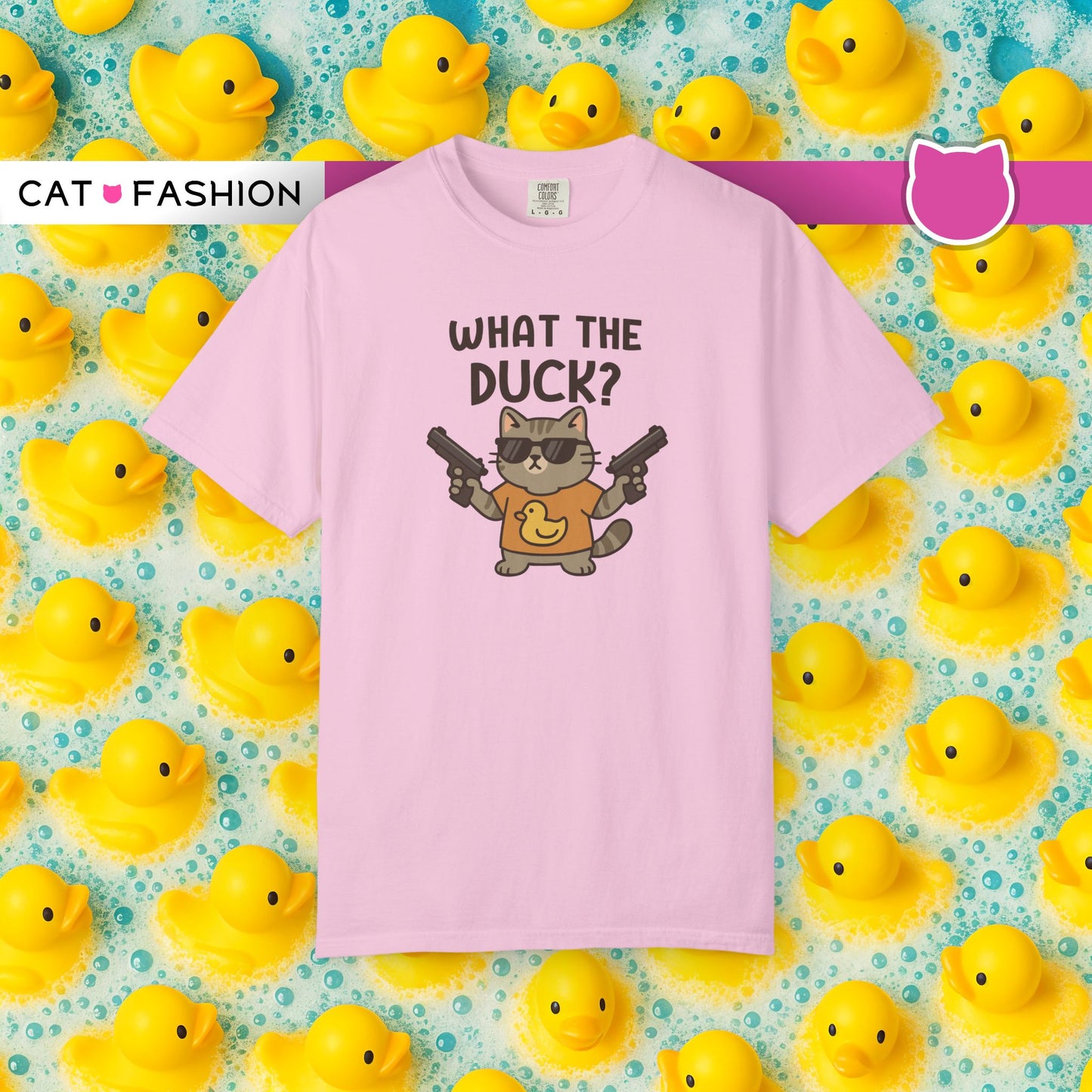 T-Shirt: What The Duck? - Funny Armed Cat Meme Graphic Tee - Humorous Unisex Shirt for Cat Lovers & Internet Humor Fans