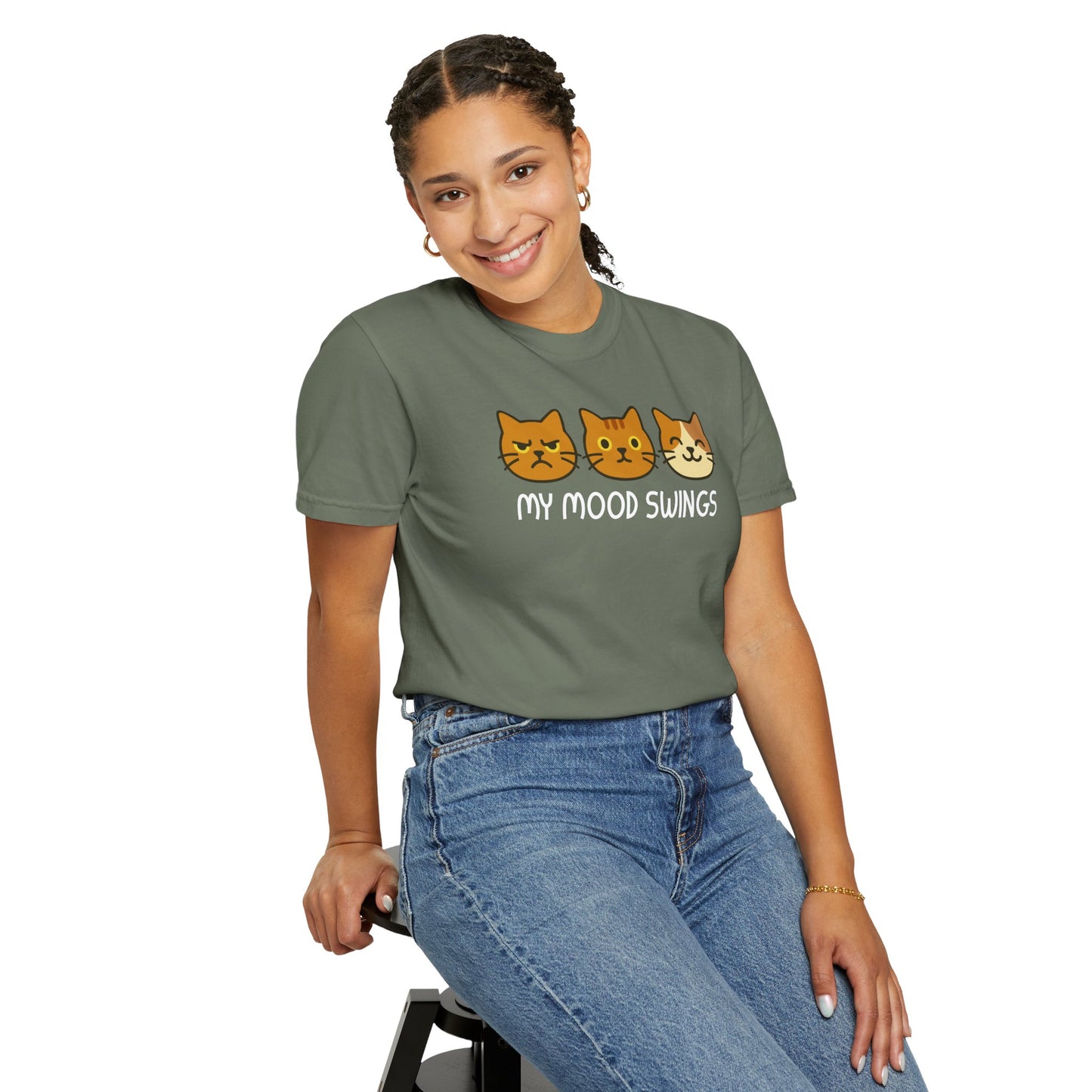 T-Shirt: My Mood Swings - Funny Cat Faces Graphic Tee - Cute Emotional Expression Shirt for Cat Lovers & Everyday Feels