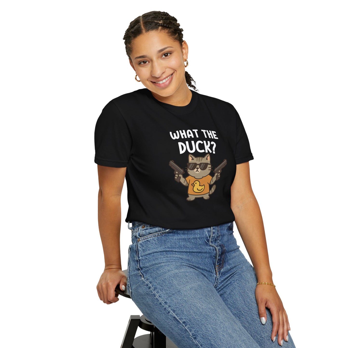 T-Shirt: What The Duck? - Funny Armed Cat Meme Graphic Tee - Humorous Unisex Shirt for Cat Lovers & Internet Humor Fans
