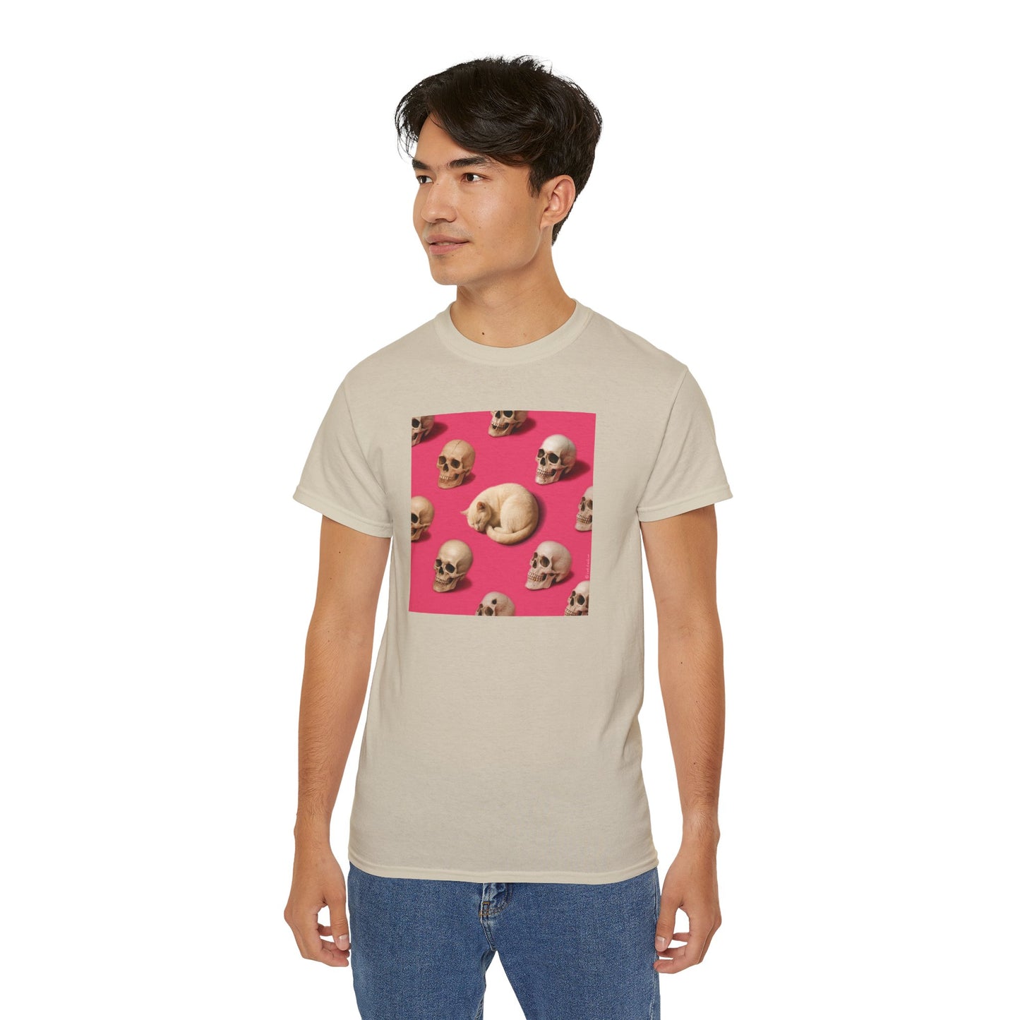 T-Shirt: The Cat and His Former Owners – Dark Humor Cat Graphic Tee – Funny Spooky Skull Unisex Shirt for Gothic Vibes