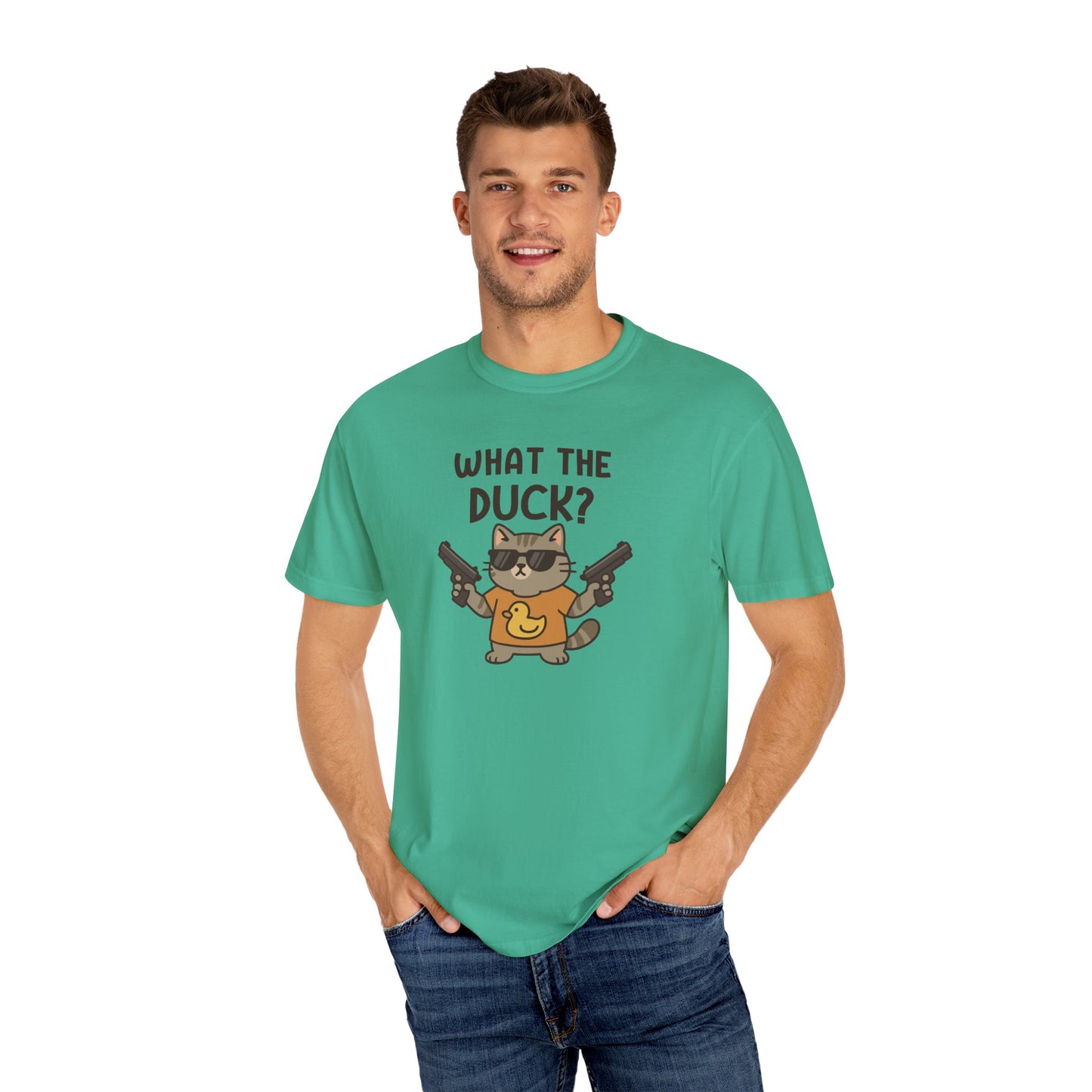 T-Shirt: What The Duck? - Funny Armed Cat Meme Graphic Tee - Humorous Unisex Shirt for Cat Lovers & Internet Humor Fans