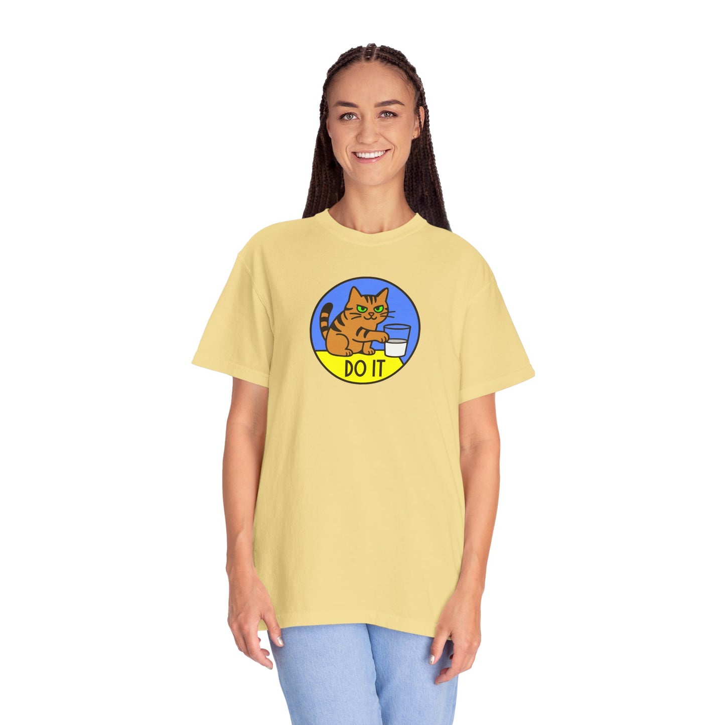 T-Shirt: Do It - Funny Cat Meme Graphic Tee with Kitty and Glass - Mischievous Unisex Shirt for Chaos-Loving Cat People