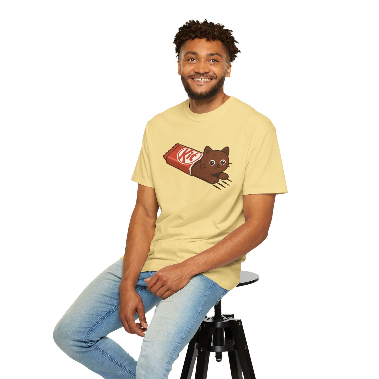 T-Shirt: KitCat Chocolate – Funny Kitten & Candy Bar Graphic Tee – Cute Cat Meme Shirt