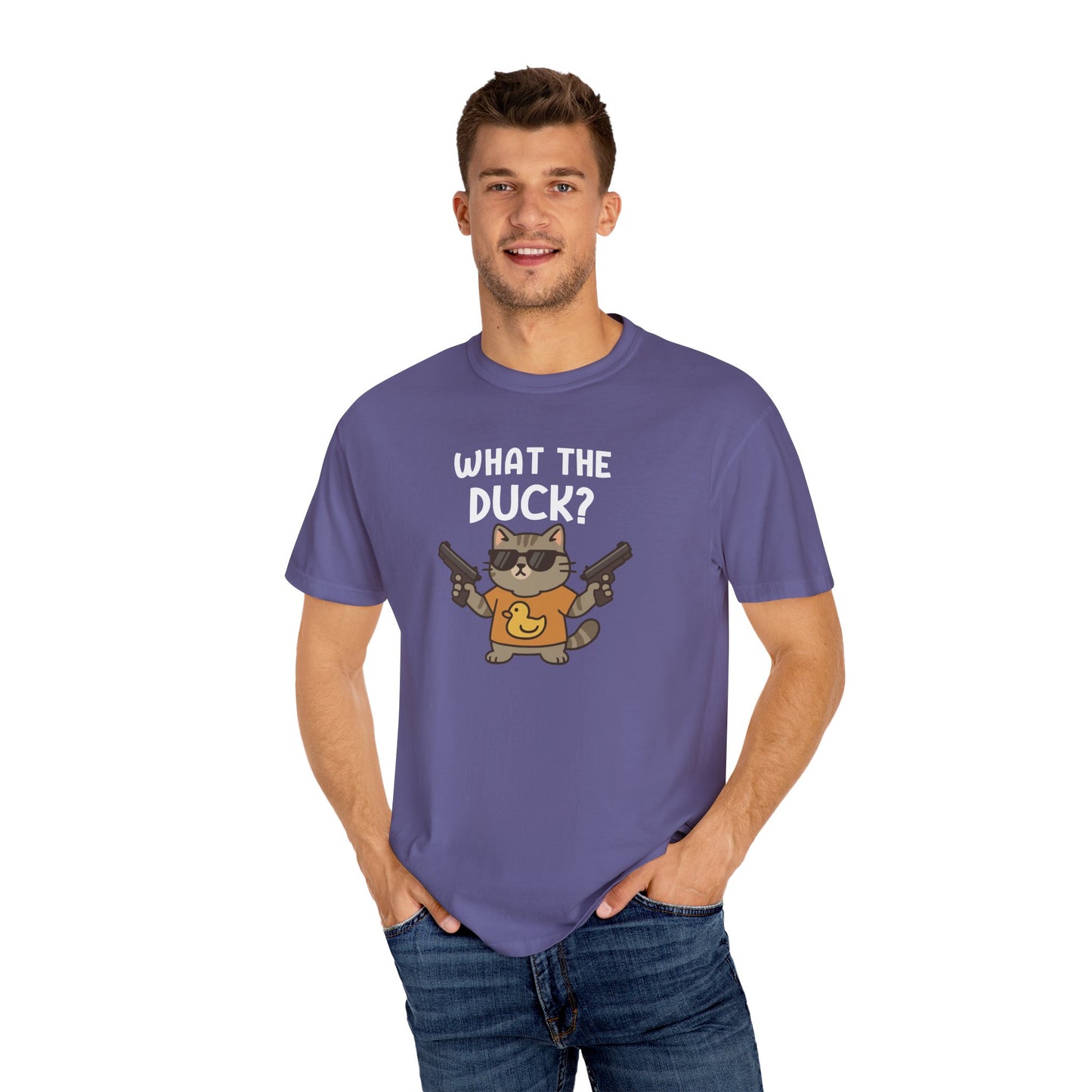 T-Shirt: What The Duck? - Funny Armed Cat Meme Graphic Tee - Humorous Unisex Shirt for Cat Lovers & Internet Humor Fans