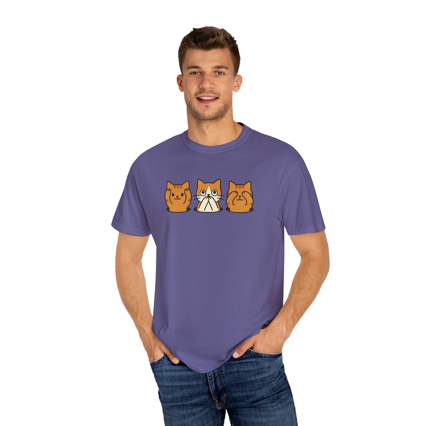 T-Shirt: Three Wise Cats - Funny See No Evil, Hear No Evil, Speak No Evil Kitty Tee - Cute Unisex Shirt for Cat Lovers
