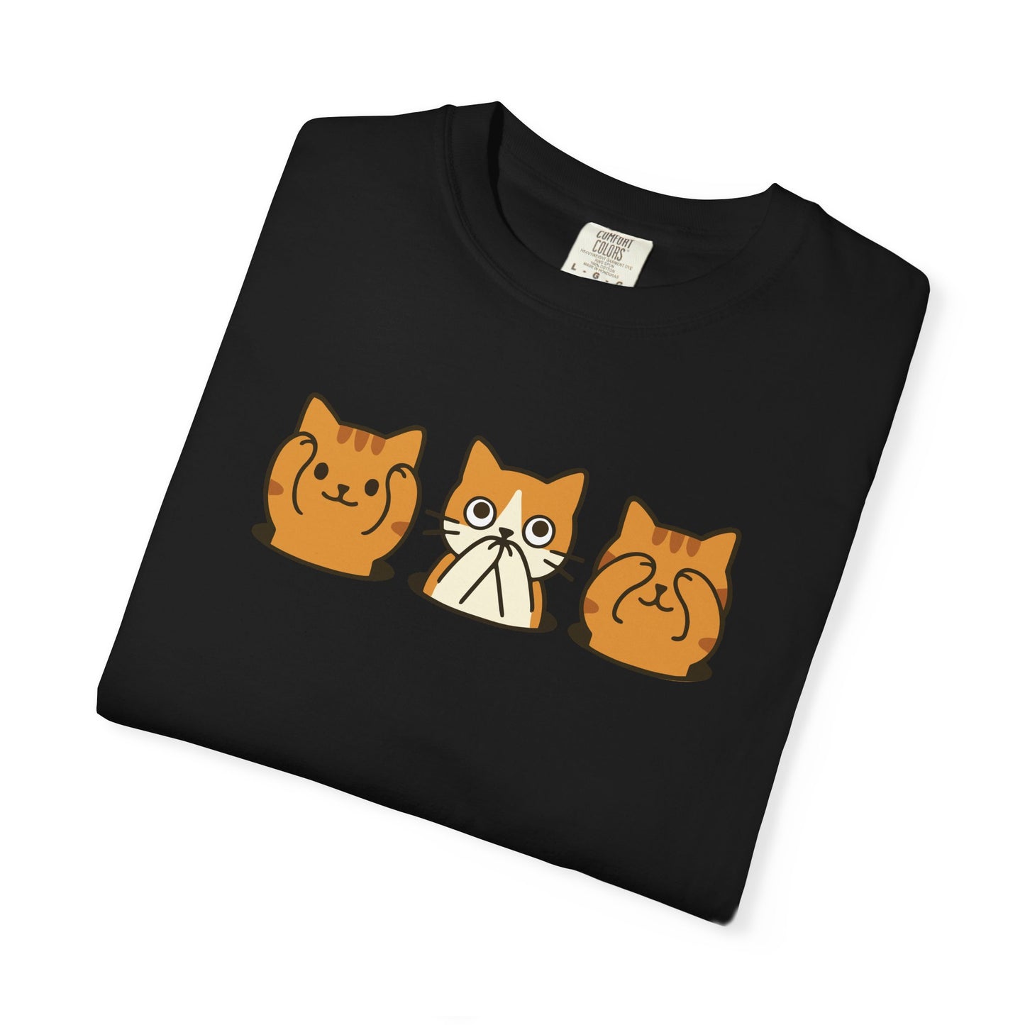 T-Shirt: Three Wise Cats - Funny See No Evil, Hear No Evil, Speak No Evil Kitty Tee - Cute Unisex Shirt for Cat Lovers