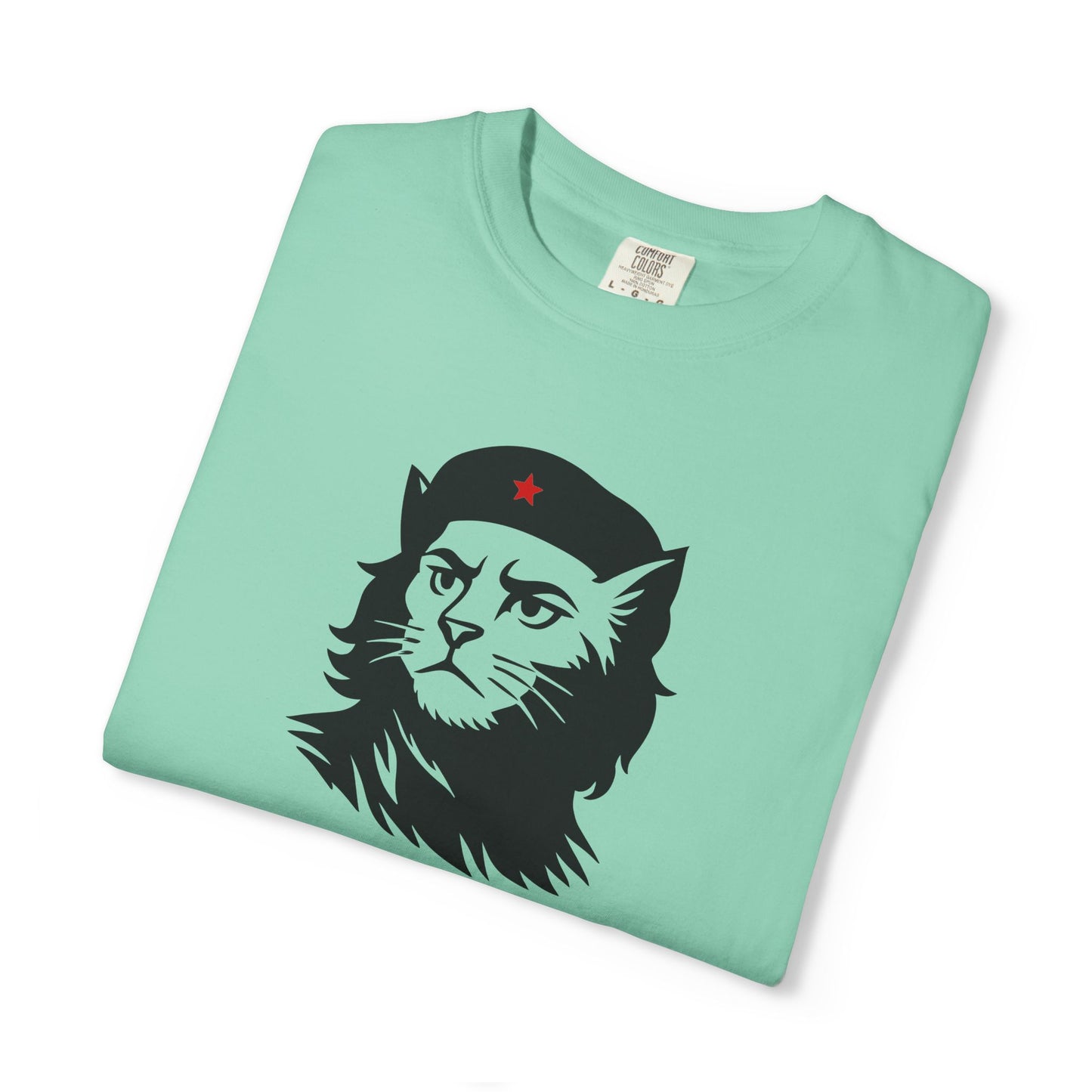 T-Shirt: Revolutionary Cat - Funny Che-Inspired Graphic Tee - Iconic Unisex Shirt for Cat Lovers and Political Satire Fans