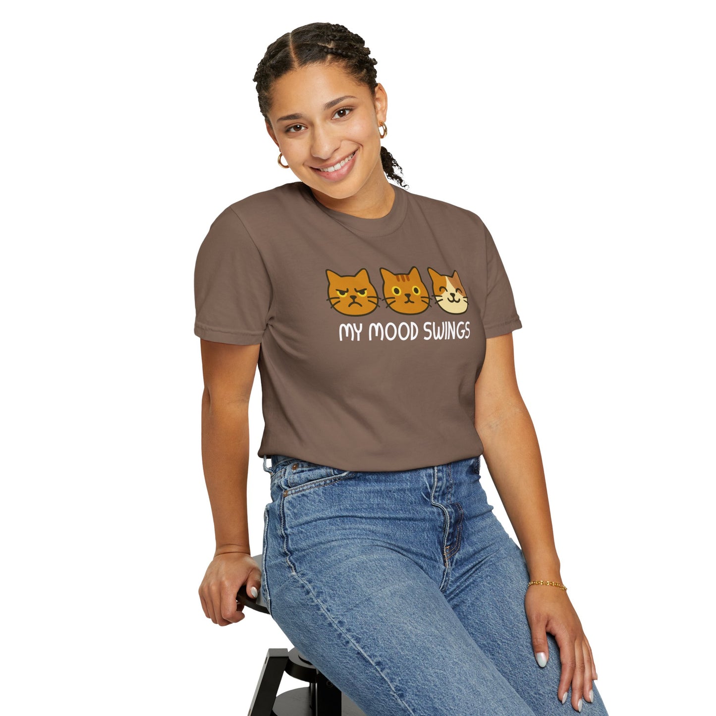 T-Shirt: My Mood Swings - Funny Cat Faces Graphic Tee - Cute Emotional Expression Shirt for Cat Lovers & Everyday Feels