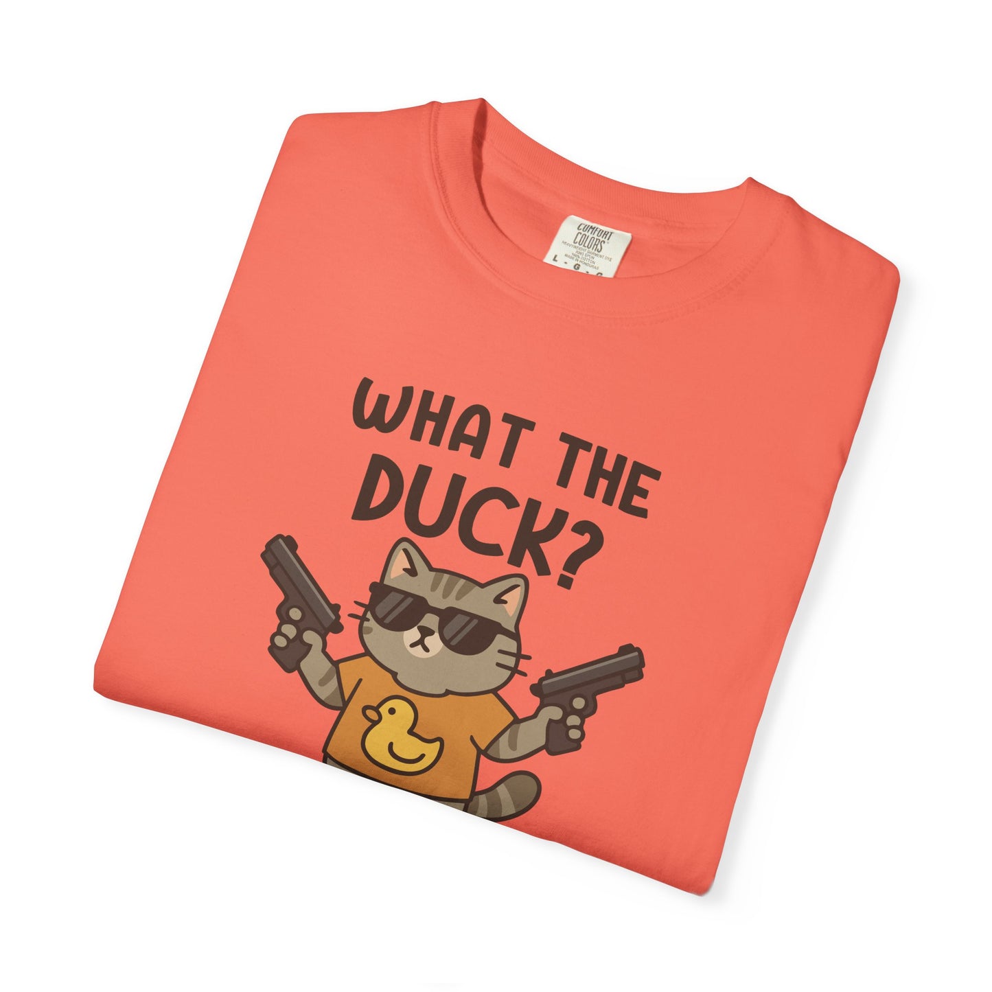T-Shirt: What The Duck? - Funny Armed Cat Meme Graphic Tee - Humorous Unisex Shirt for Cat Lovers & Internet Humor Fans