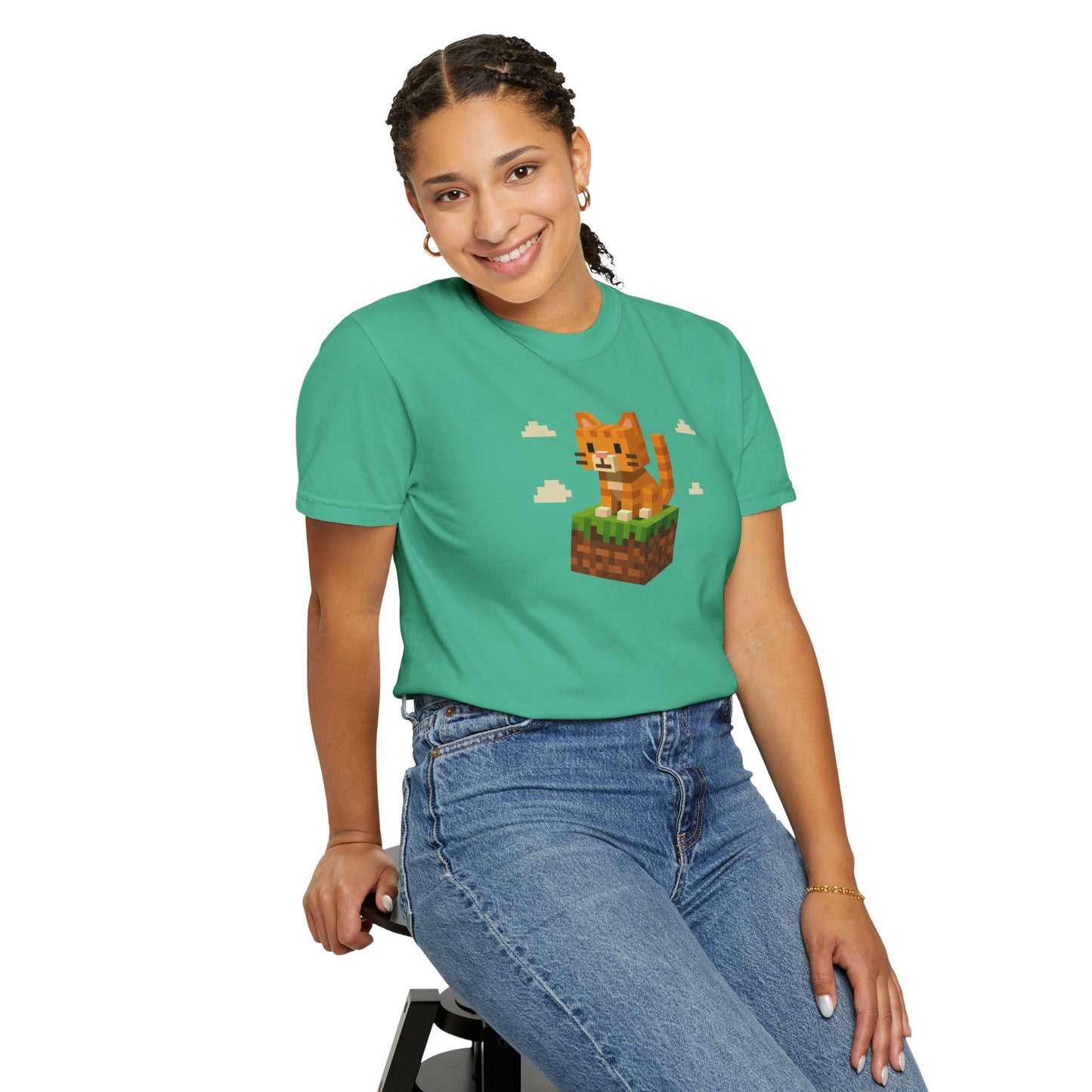 T-Shirt: Pixel Cat - Pixel Style Kitty Graphic Tee - Funny Unisex Shirt for Gamers and Cat Lovers with Retro Vibes