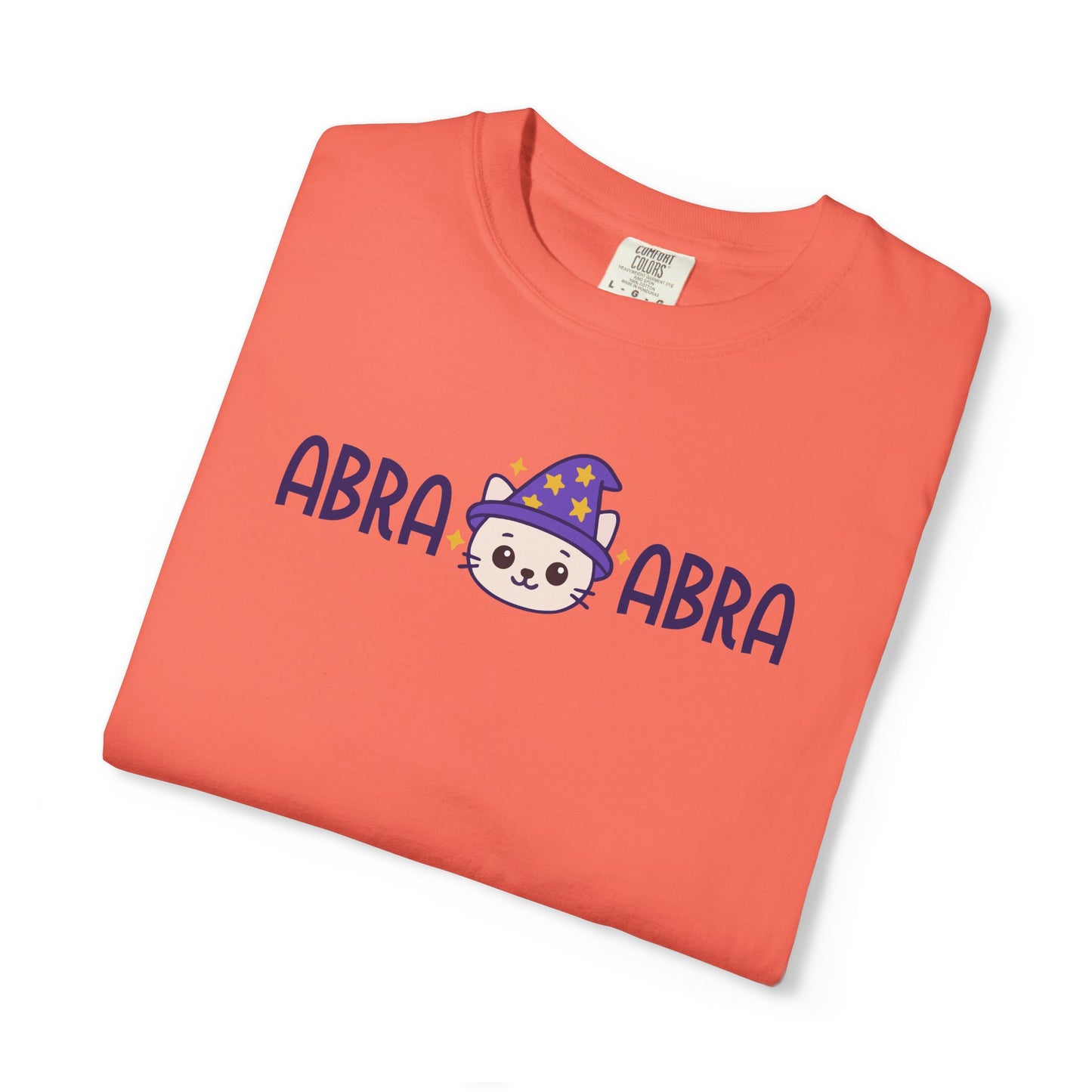 T-Shirt: AbraCatAbra - Funny Wizard Cat Graphic Tee - Magical Unisex Shirt for Cat Lovers, Gamers, Witches & Whimsical Souls