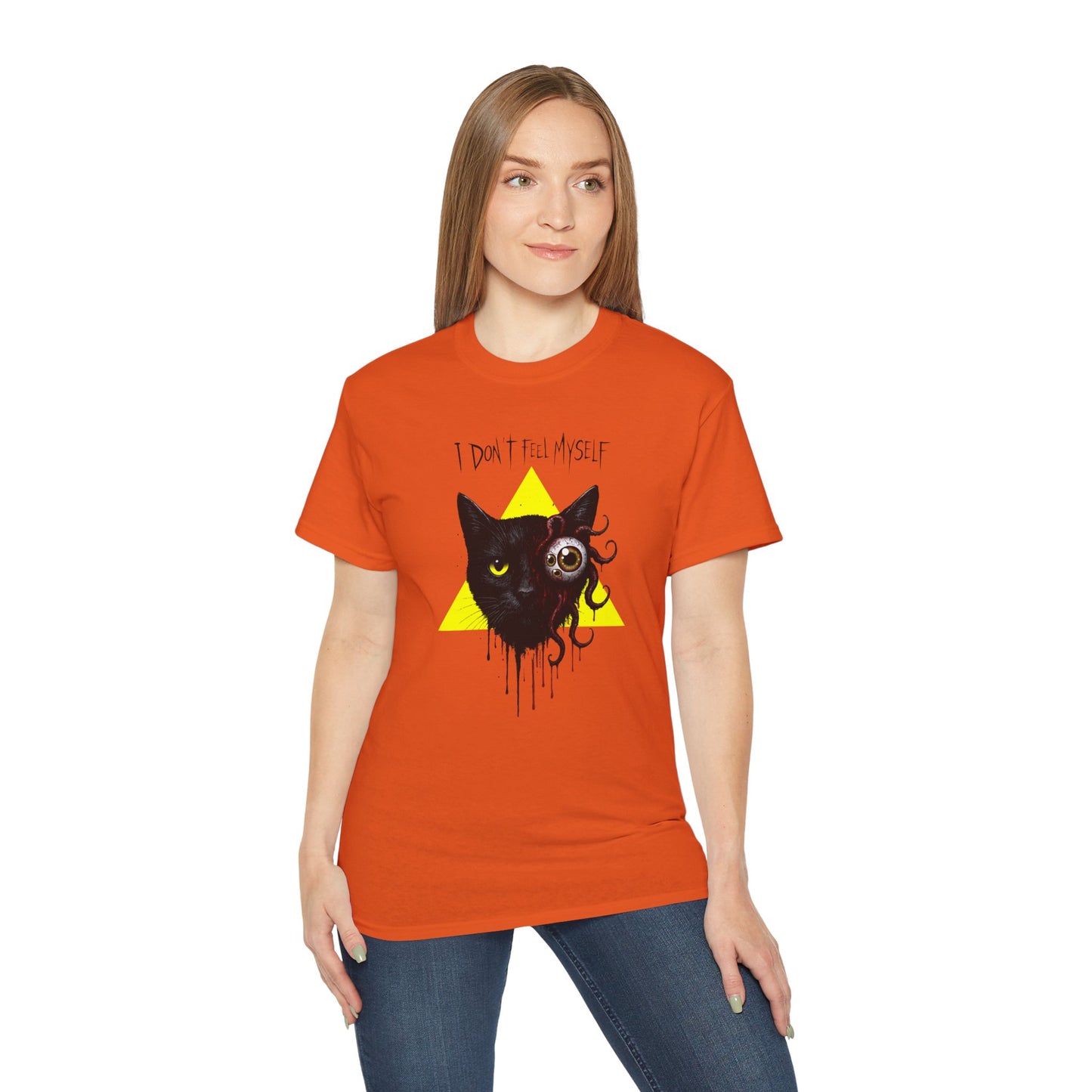 T-Shirt: I Don’t Feel Myself – Alien Horror Cat Graphic Tee – Creepy Gothic Unisex Shirt for Halloween & Sci-Fi Fans