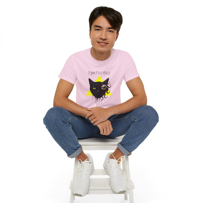 T-Shirt: I Don’t Feel Myself – Alien Horror Cat Graphic Tee – Creepy Gothic Unisex Shirt for Halloween & Sci-Fi Fans