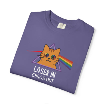 T-Shirt: Laser In - Chaos Out Cat Tee - Funny Rainbow Triangle Meme Shirt - Unisex Graphic Top for Nerds, Gamers and Cat People