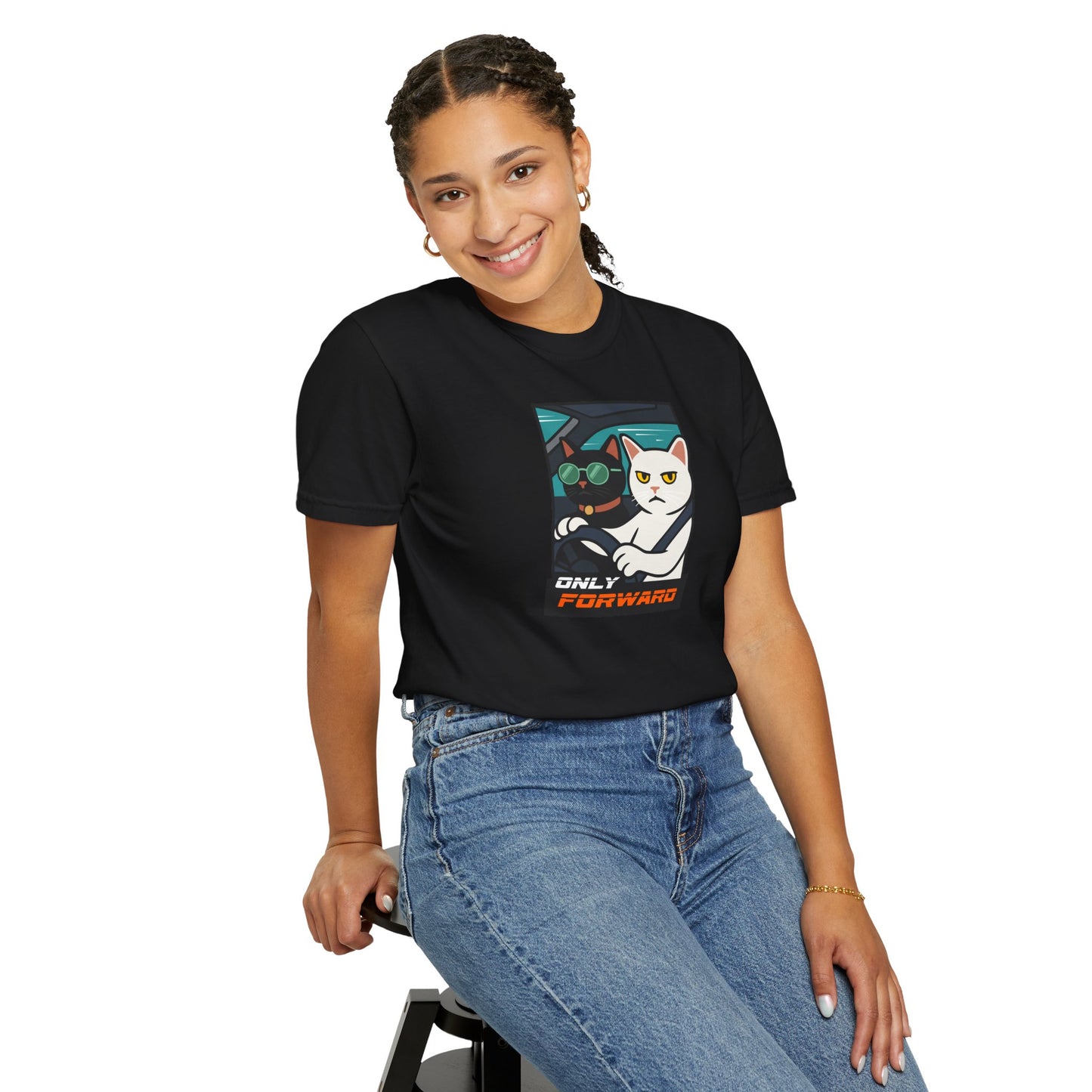 T-Shirt: Only Forward – Funny Cats Driving Graphic Tee – Cool Meme Shirt for Road Trip Fans
