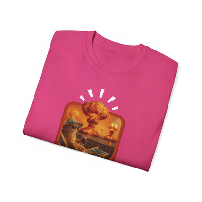 T-Shirt: Keep Calm – Surreal Cat in Chaos Artwork – Funny Apocalypse Parody for Dark Humor Fans