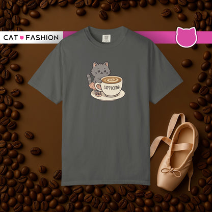 T-Shirt: Ballerina Meow Cappuccino – Cute Cat Ballet Coffee Lover Graphic Tee – Whimsical Unisex Shirt for Cozy Vibes & Caffeine Fans