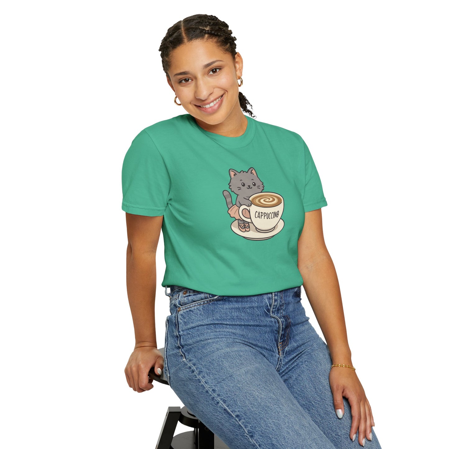 T-Shirt: Ballerina Meow Cappuccino – Cute Cat Ballet Coffee Lover Graphic Tee – Whimsical Unisex Shirt for Cozy Vibes & Caffeine Fans