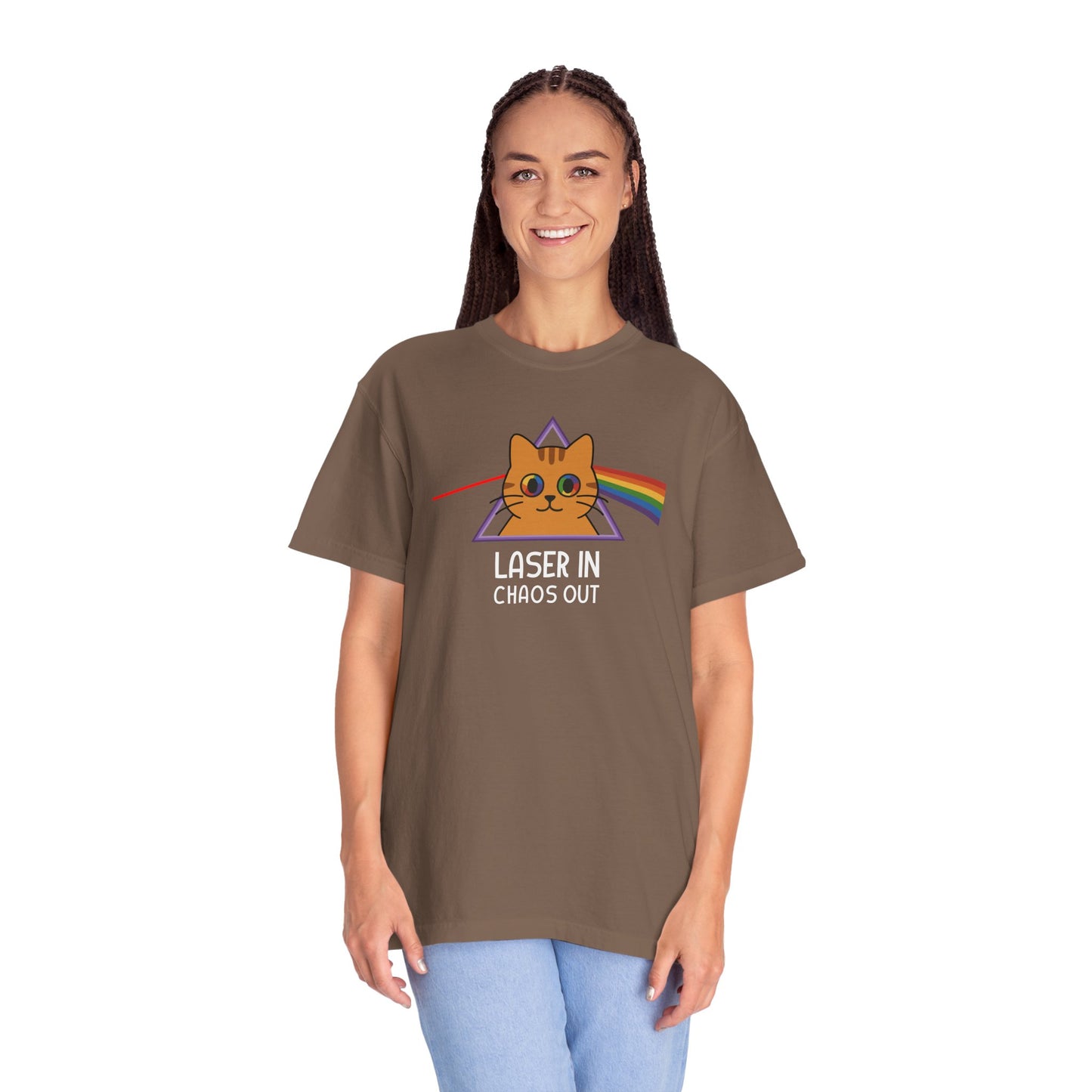 T-Shirt: Laser In - Chaos Out Cat Tee - Funny Rainbow Triangle Meme Shirt - Unisex Graphic Top for Nerds, Gamers and Cat People