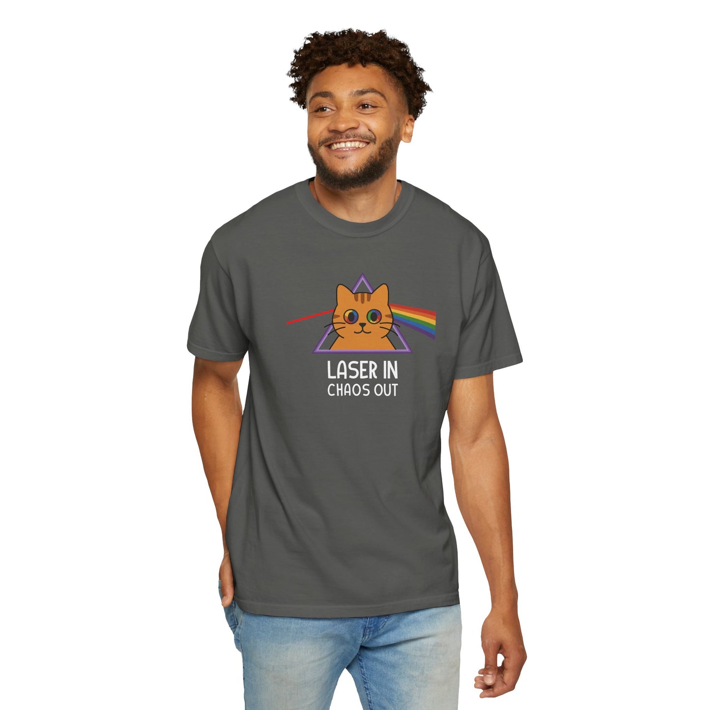 T-Shirt: Laser In - Chaos Out Cat Tee - Funny Rainbow Triangle Meme Shirt - Unisex Graphic Top for Nerds, Gamers and Cat People