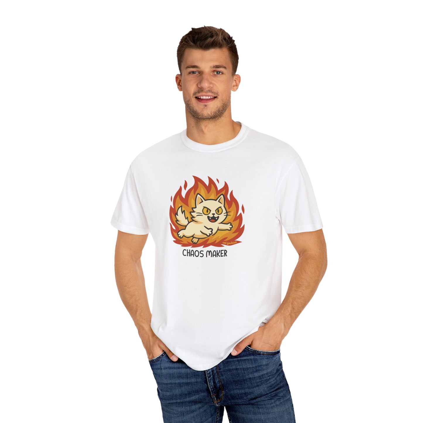 T-Shirt: Chaos Maker – Wild Cat in Flames Graphic Tee – Funny Unisex Shirt for Rebels, Gamers & Agents of Mayhem
